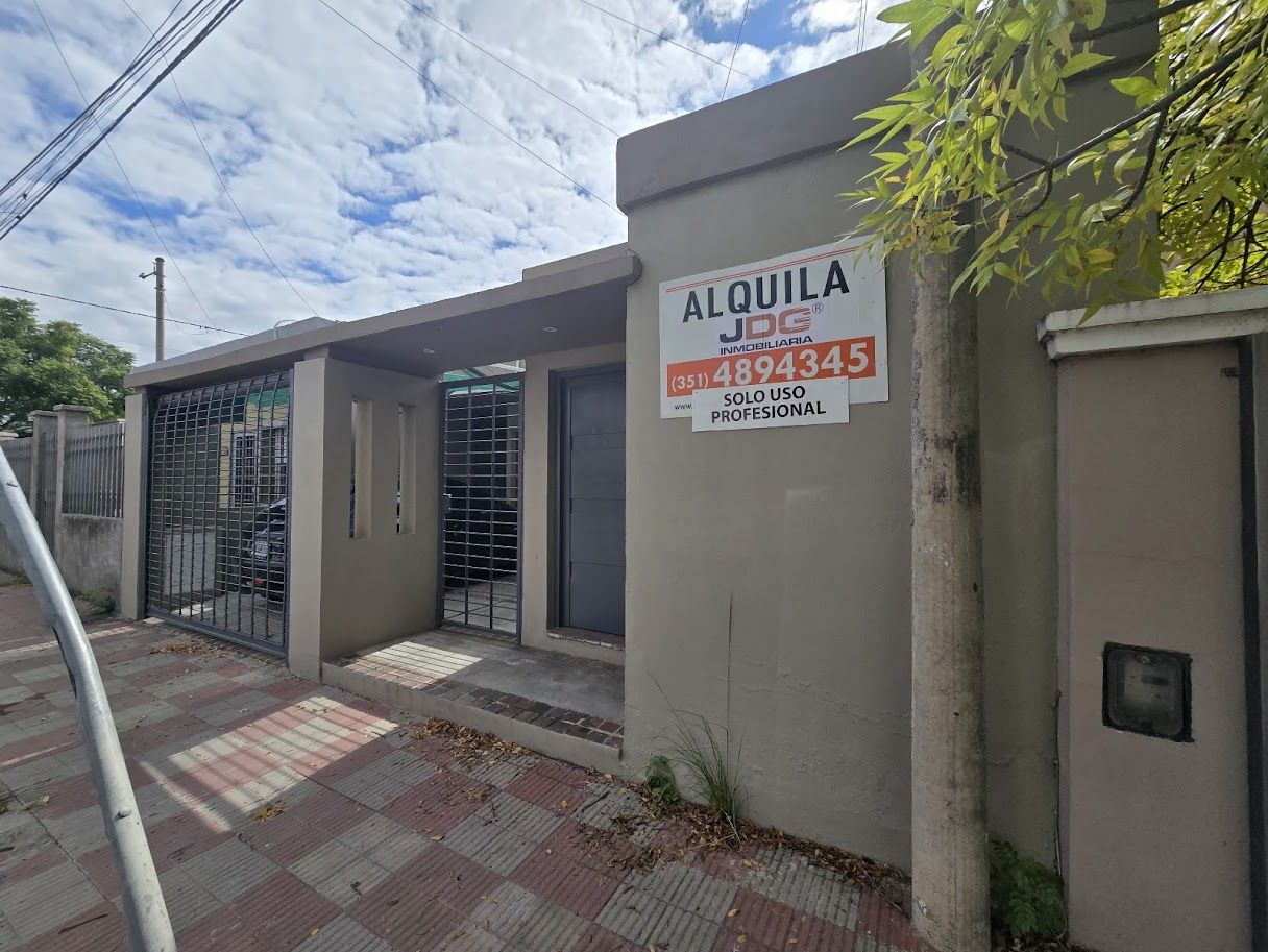 Vista exterior de la propiedad en Villa Cabrera, Córdoba