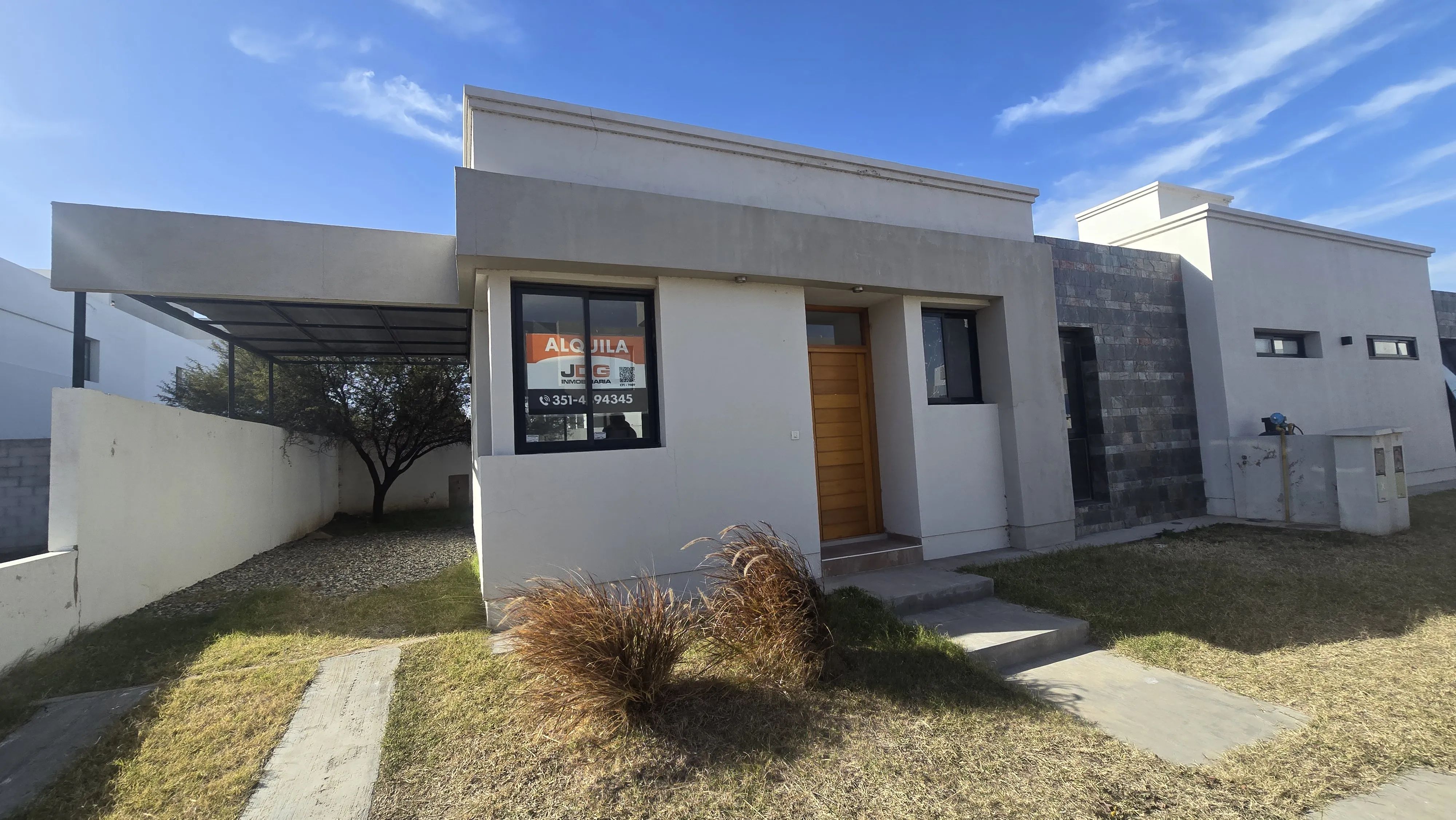 Vista exterior de la propiedad en Prados de Manantiales, Córdoba