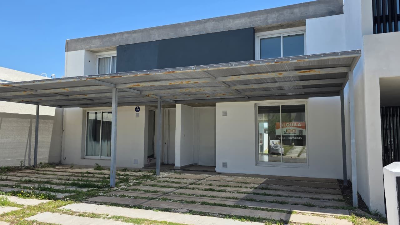 Vista exterior de la propiedad en Docta, Córdoba